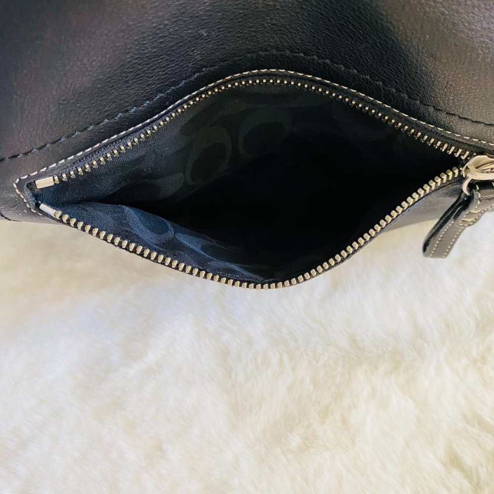 Coach black leather large crossbody purse - Picture 11 of 15